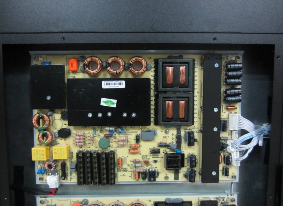 FCC ID 2AIHRONESCREEN1 Internal Photos