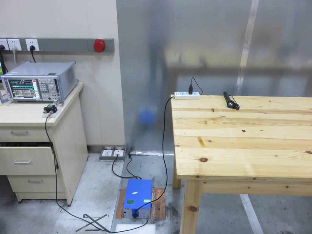 FCC ID 2AIPGX4 Test Setup Photos