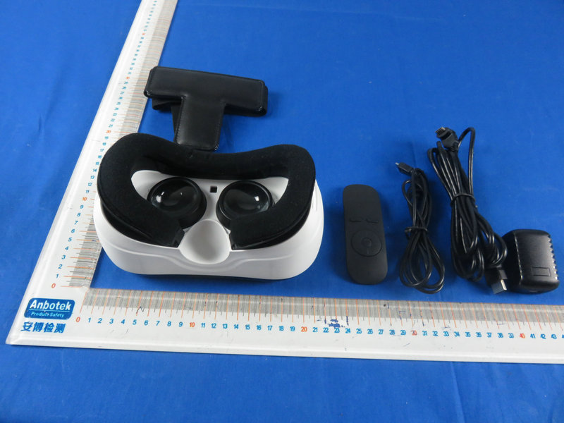 FCC ID 2AISN-M1 External Photos