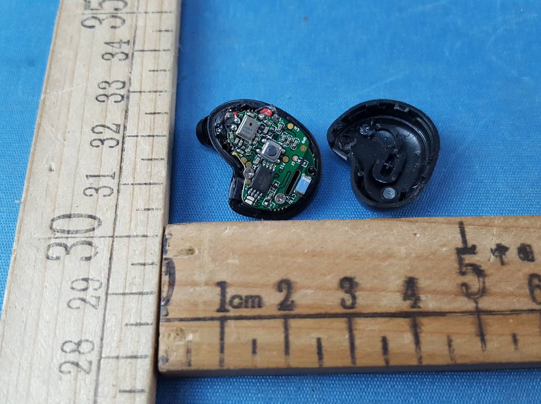 FCC ID 2AITF-BTHSAH8 Internal Photos