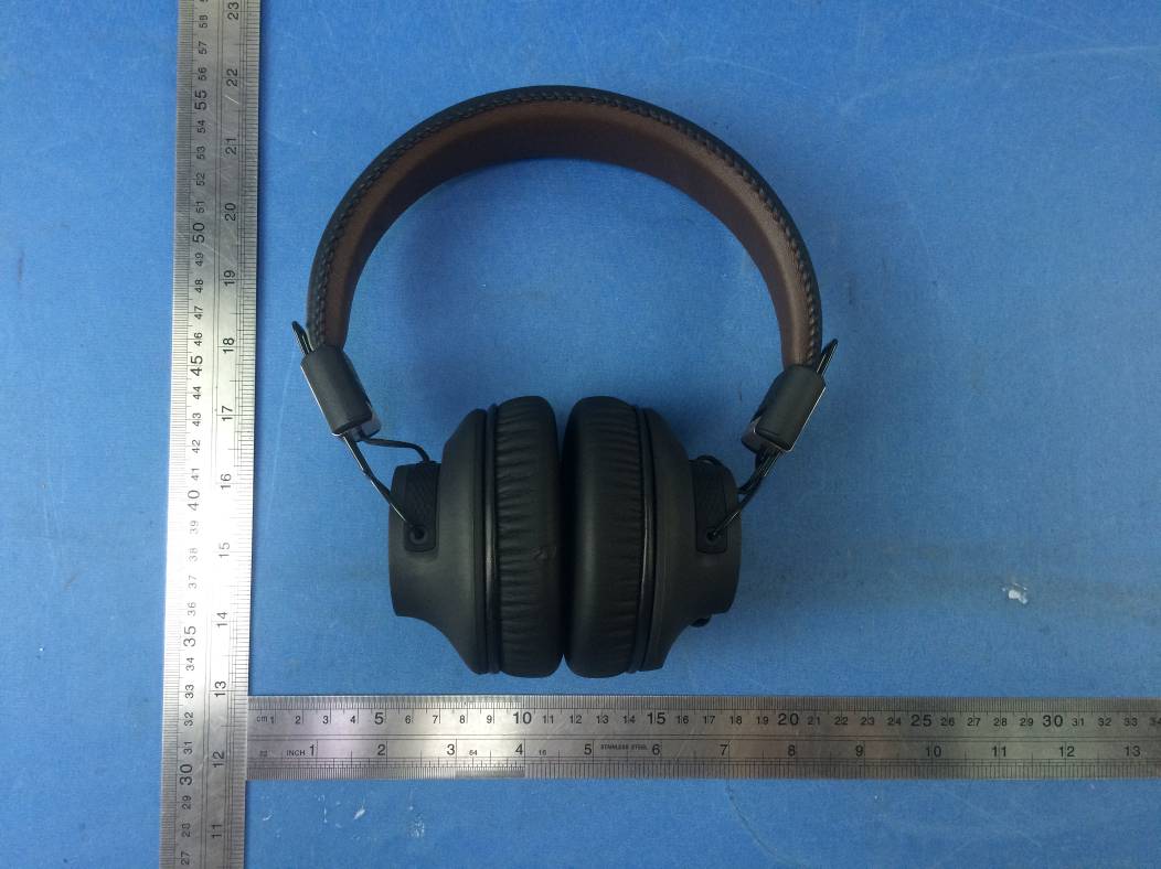 FCC ID 2AITF-BTHSAS9P External Photos