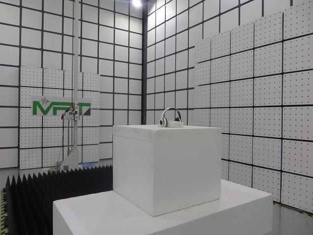 FCC ID 2AIWF-L1 Test Setup Photos