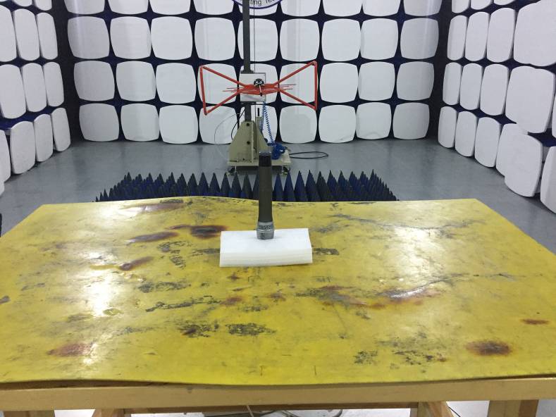 FCC ID 2AIWL-UHF618 Test Setup Photos