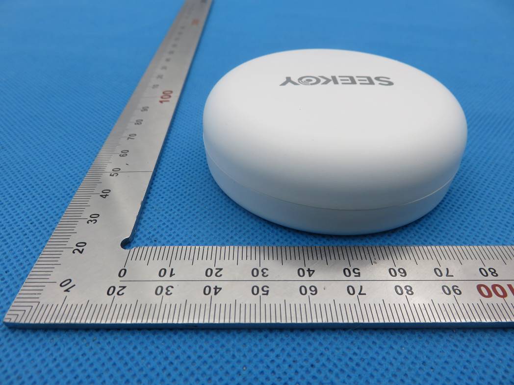 FCC ID 2AIWM-000002 External Photos