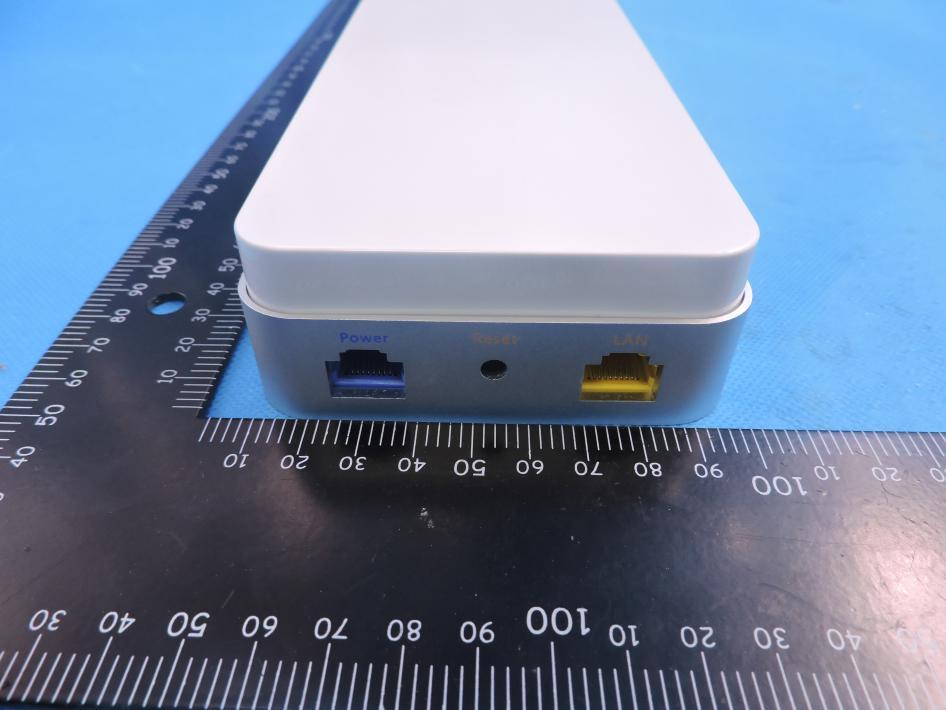 FCC ID 2AIWNUROUTERPLUS External Photos