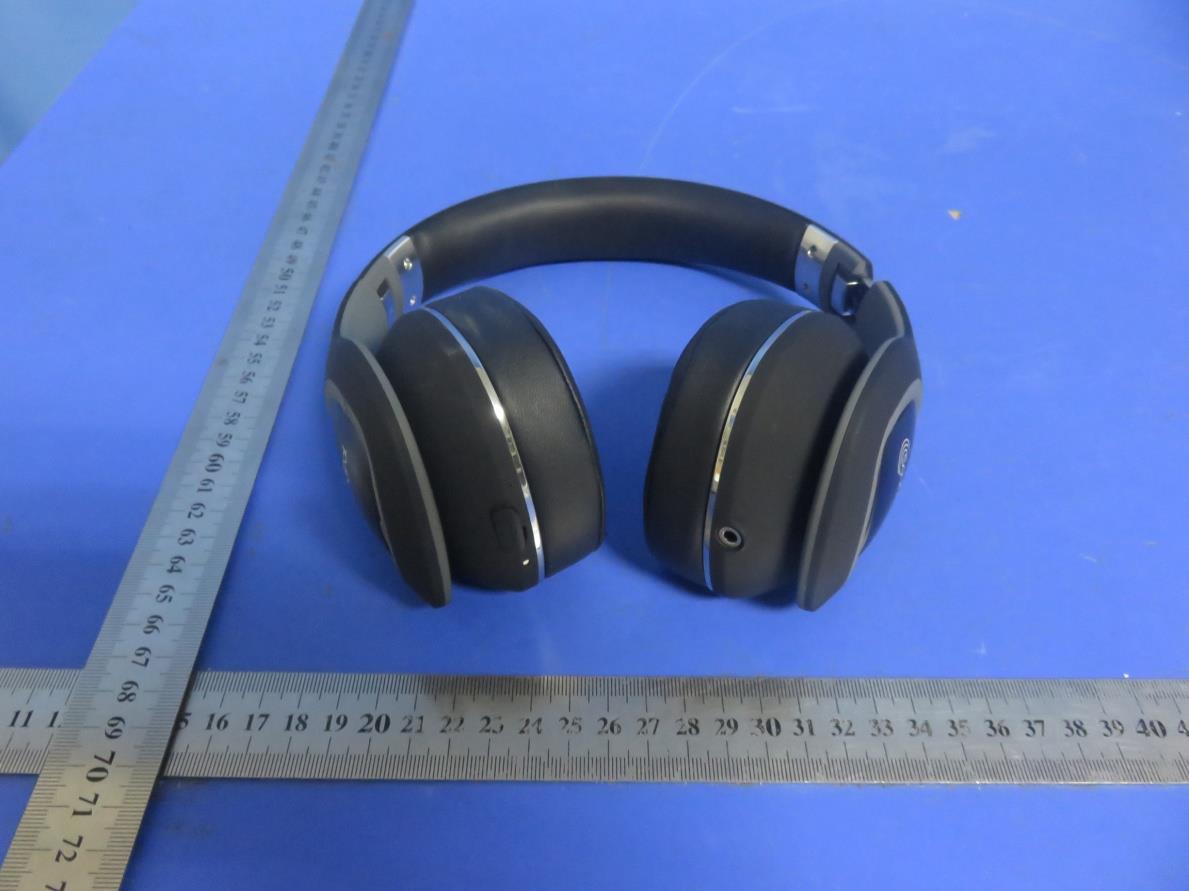 FCC ID 2AIWR-SONOBASS External Photos