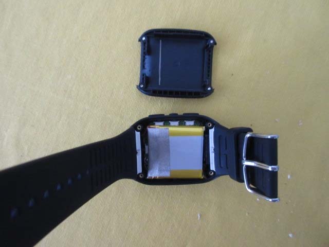 FCC ID 2AIYYWEKI2G Internal Photos