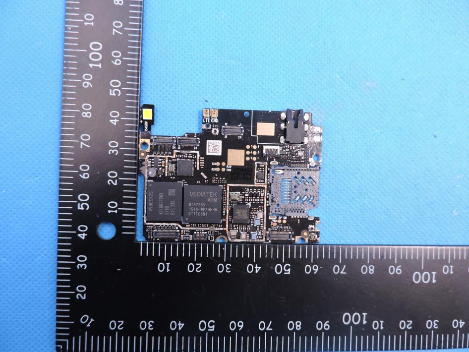 FCC ID 2AIYZSIGNUSPRO Internal Photos