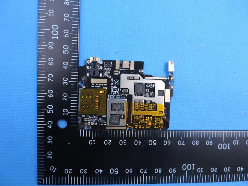 FCC ID 2AIYZSIGNUSPRO Internal Photos