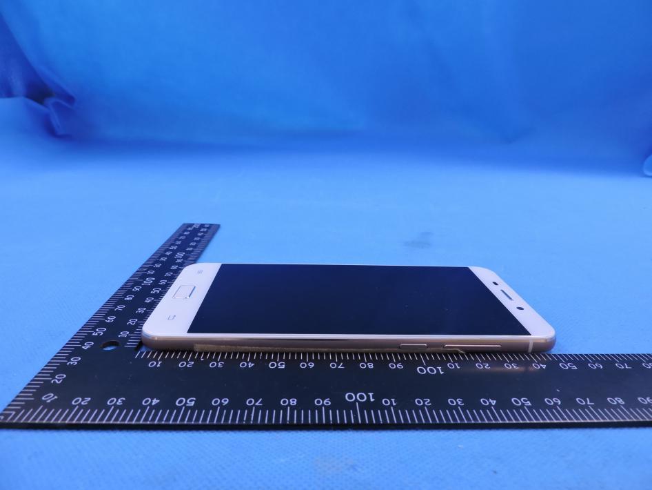 FCC ID 2AIYZSSPILU External Photos