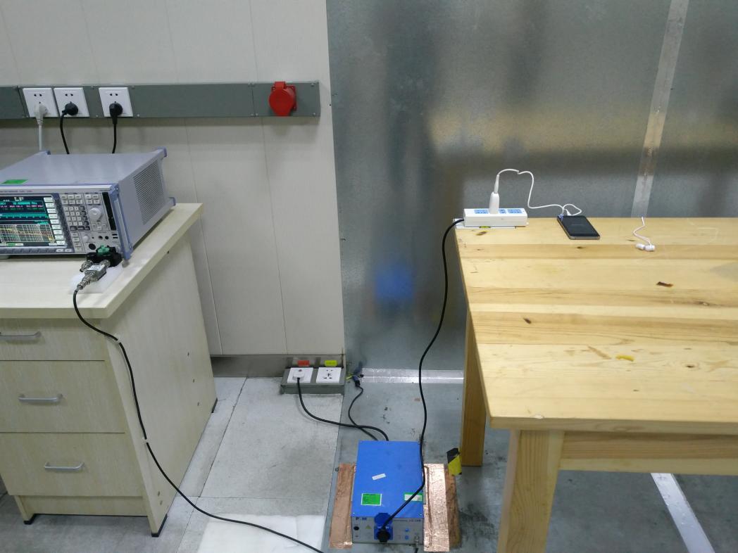 FCC ID 2AKLPA8 Test Setup Photos