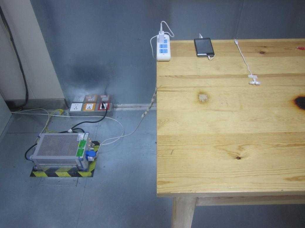 FCC ID 2AKLPE7S Test Setup Photos