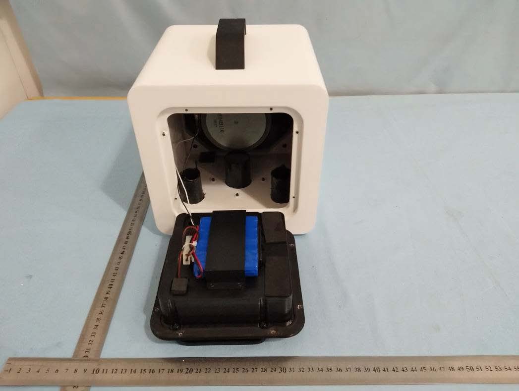 FCC ID 2ALB4-ACOUSTIC Internal Photos