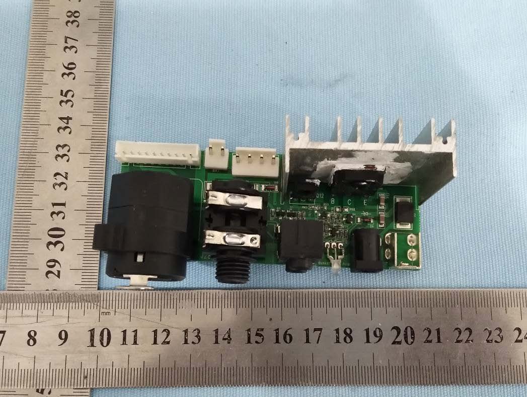 FCC ID 2ALB4-ACOUSTIC Internal Photos