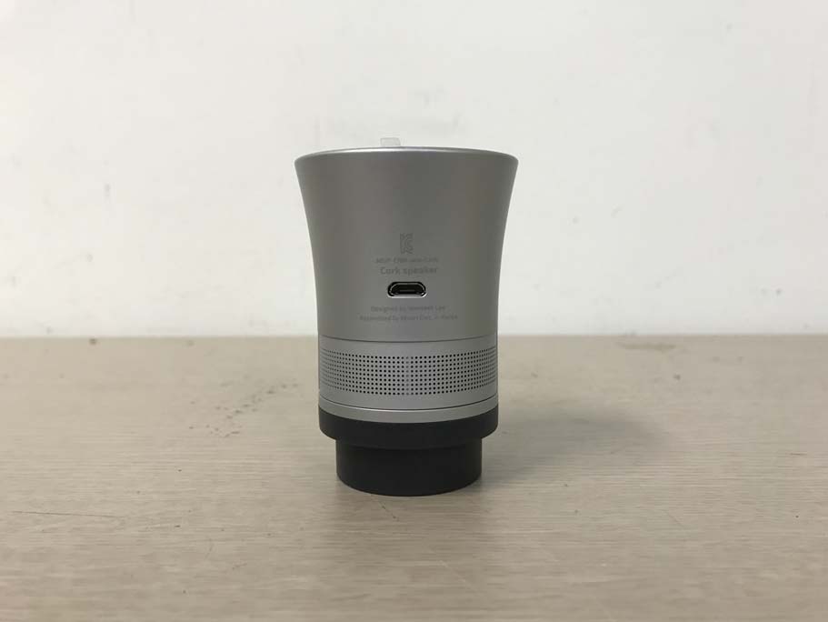 FCC ID 2ALCU-CORK ID Label Location Info