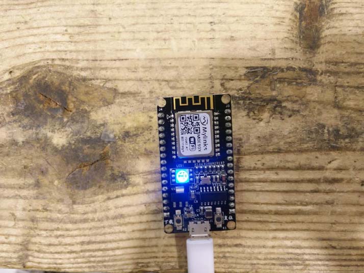 FCC ID 2ALEUM0E10XPX Test Setup Photos