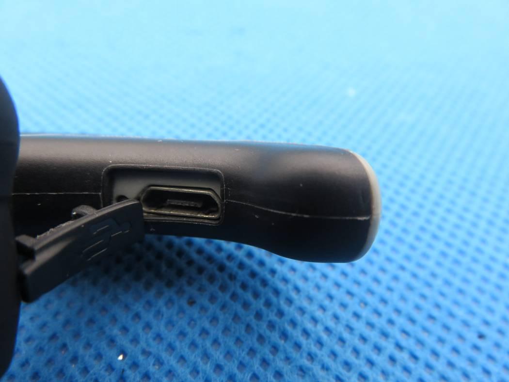 FCC ID 2ALID-Q3 External Photos