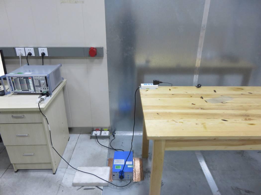 FCC ID 2ALID-Q3 Test Setup Photos