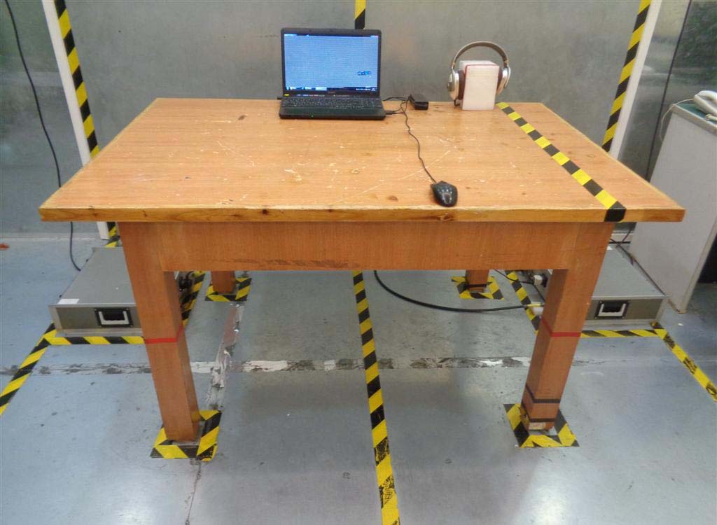 FCC ID 2ALN8BH1010 Test Setup Photos