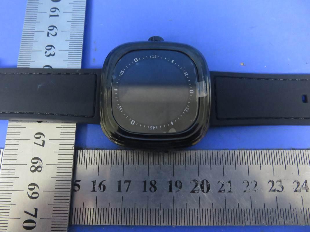 FCC ID 2ALQZM2 External Photos