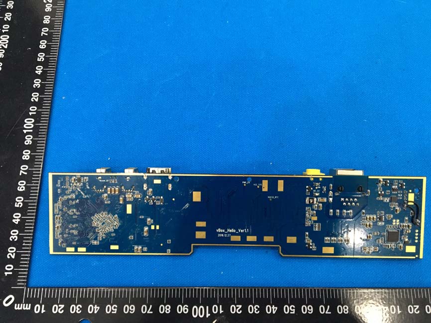 FCC ID 2ALUI-HELLO Internal Photos