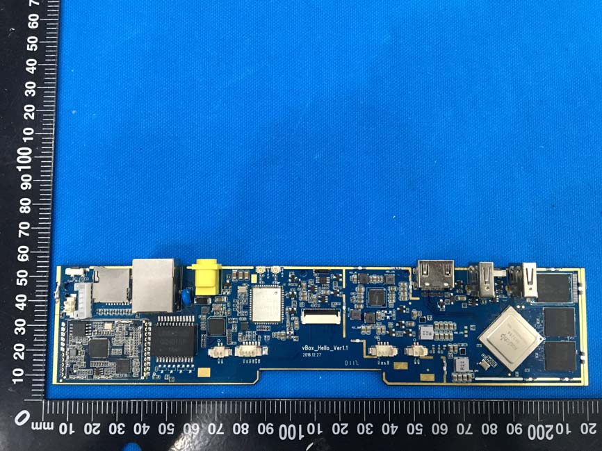 FCC ID 2ALUI-HELLO Internal Photos