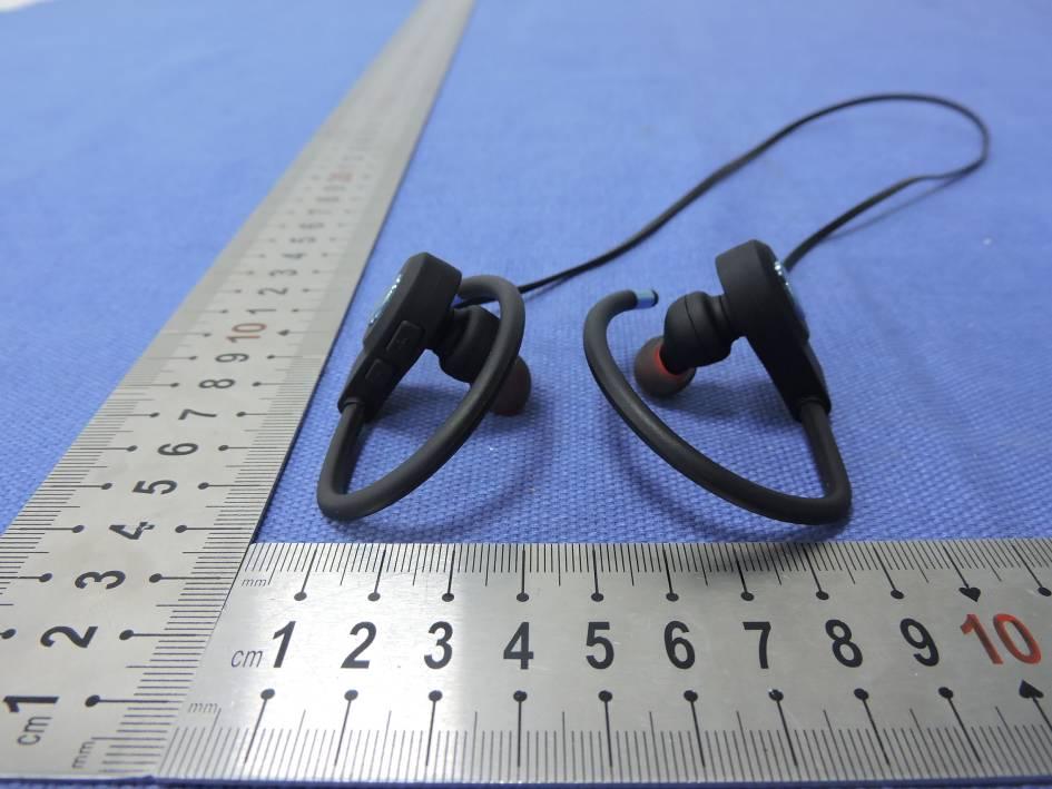 FCC ID 2ALYF-F1 External Photos