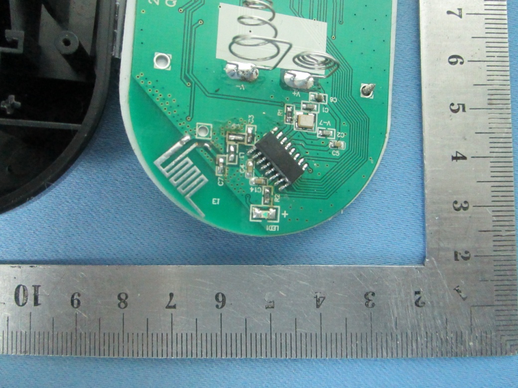 FCC ID 2ALYQE1 Users Manual