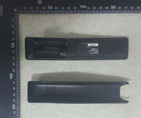FCC ID A3LRMCSPK1AP2 ID Label Location Info