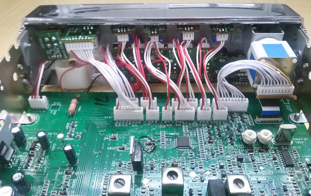 FCC ID AMWUT414 Internal Photos
