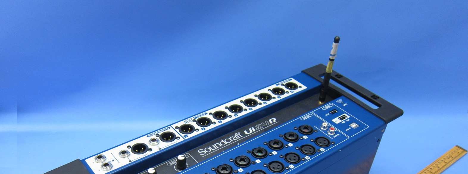 FCC ID API-UI24RMIXER External Photos