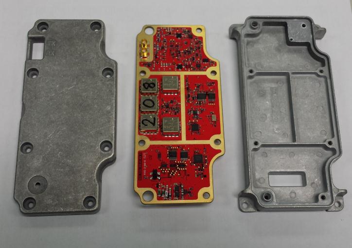 FCC ID ATH2425M80 Internal Photos