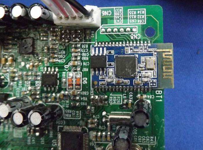 FCC ID AUIKW71 Internal Photos