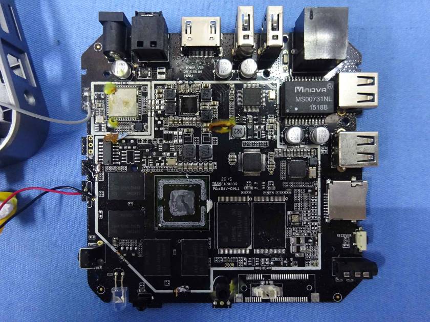 FCC ID FBI-DECODERD310 Internal Photos
