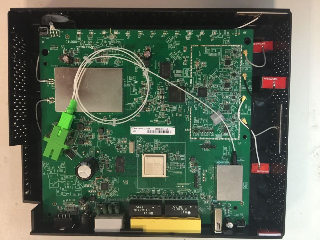 FCC ID I88C424G Internal Photos