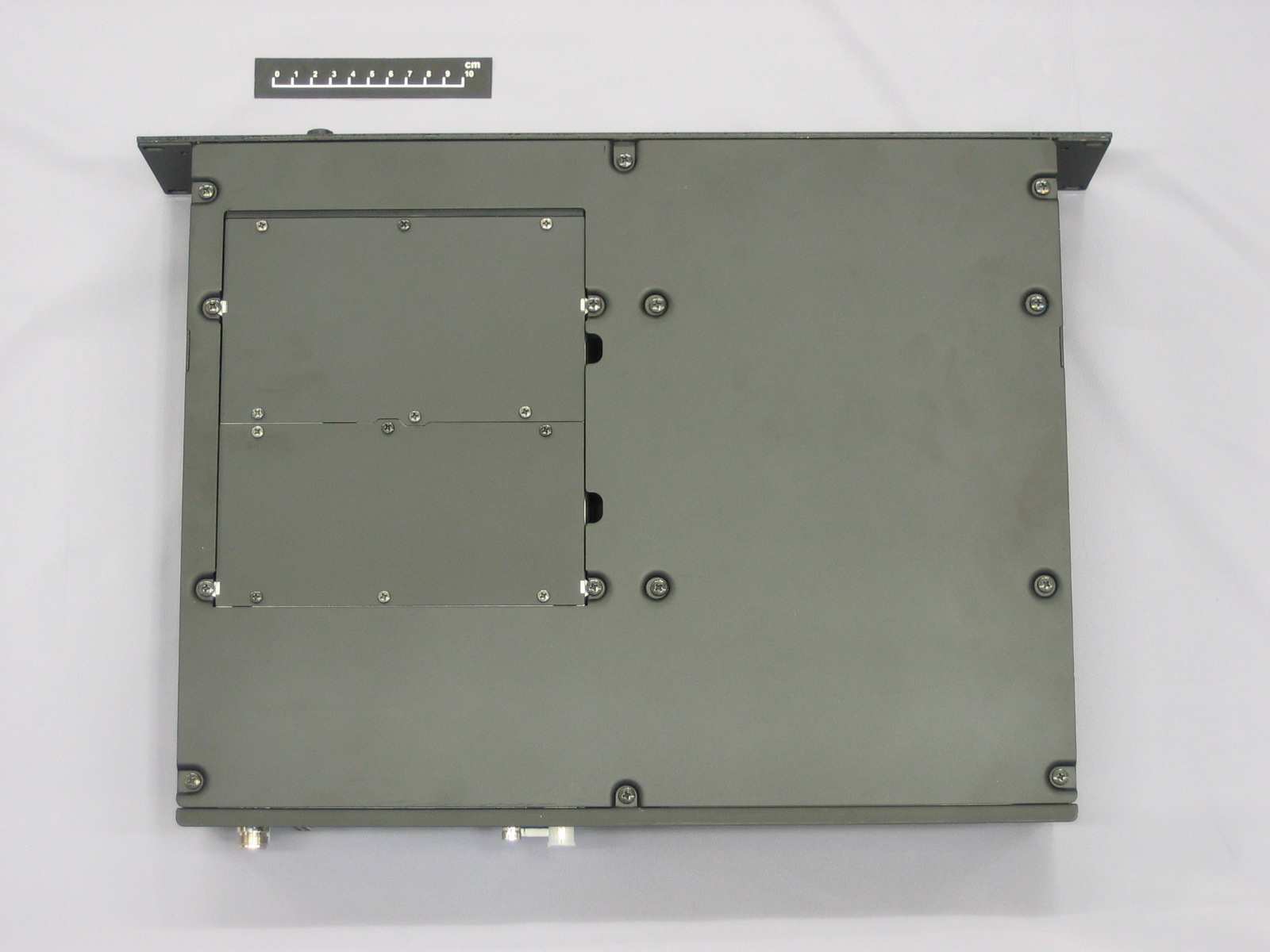 FCC ID K44452500 External Photos