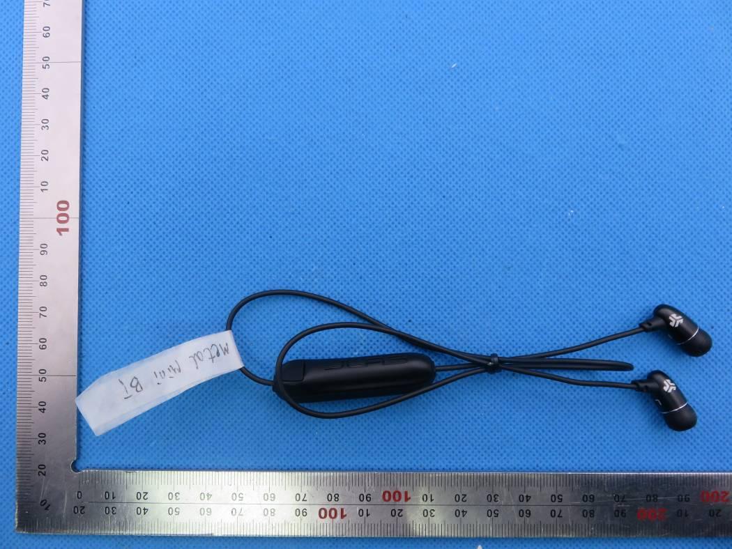 FCC ID KWCR21 ID Label Location Info