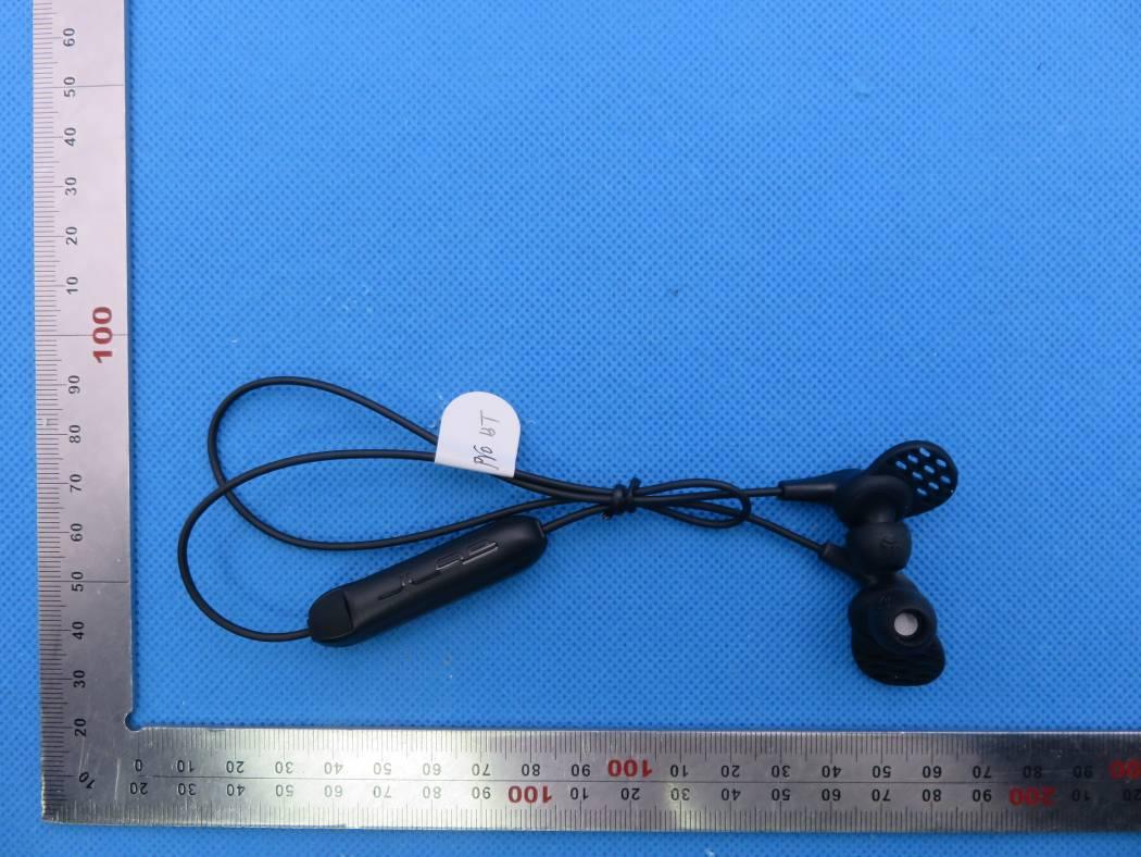FCC ID KWCR21 ID Label Location Info