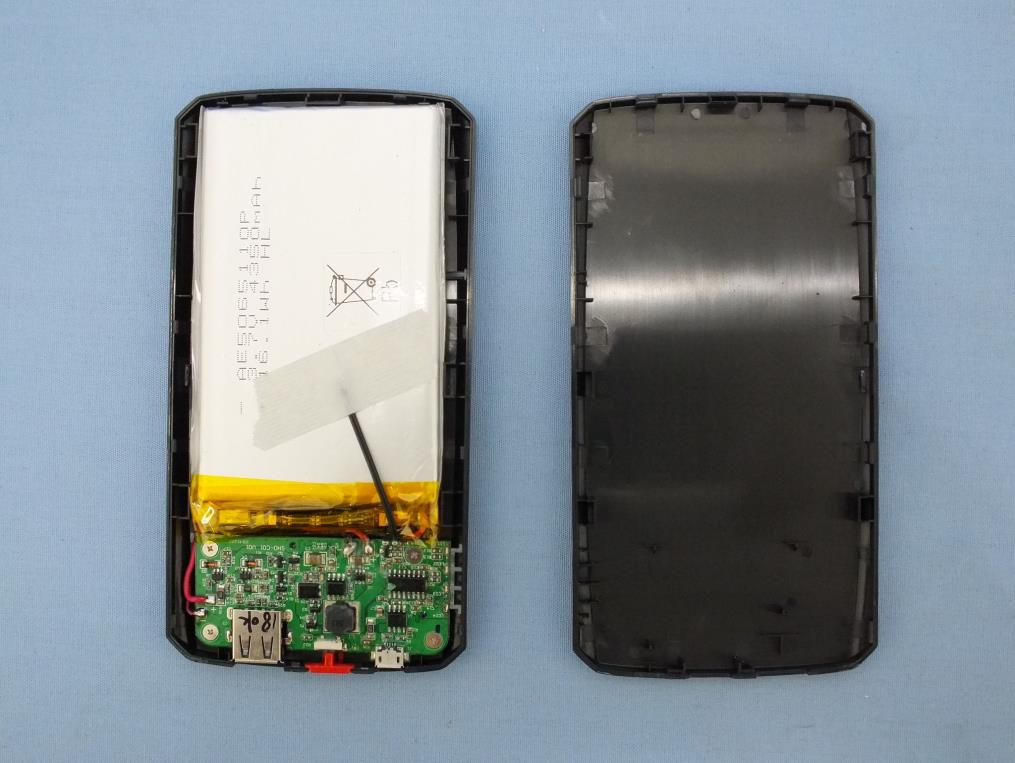 FCC ID L2BWB60 Internal Photos