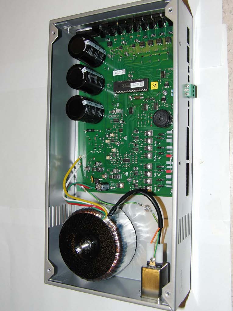 FCC ID L3Z210008 Internal Photos