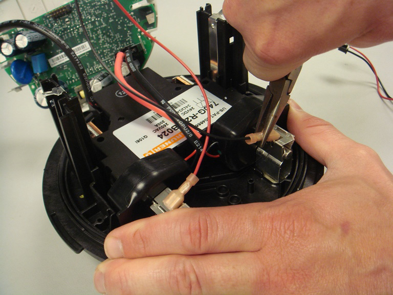 FCC ID LLBY84000 Users Manual