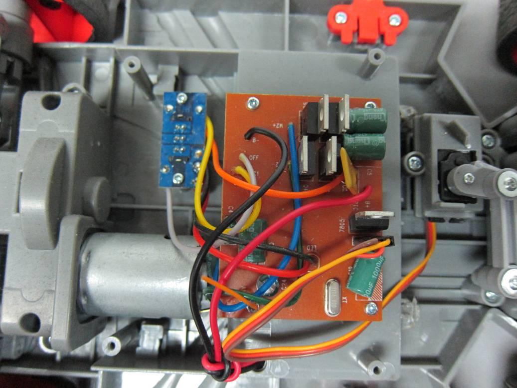 FCC ID NVB16-R-2005 Internal Photos