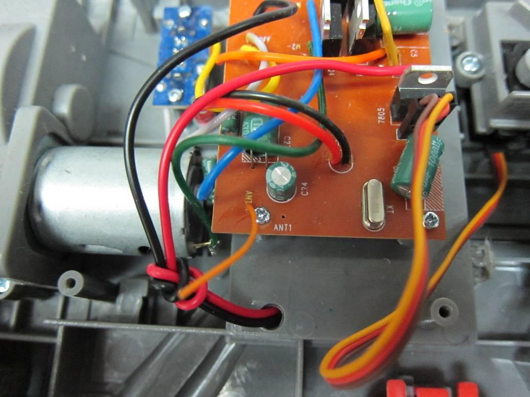 FCC ID NVB16-R-2005 Internal Photos