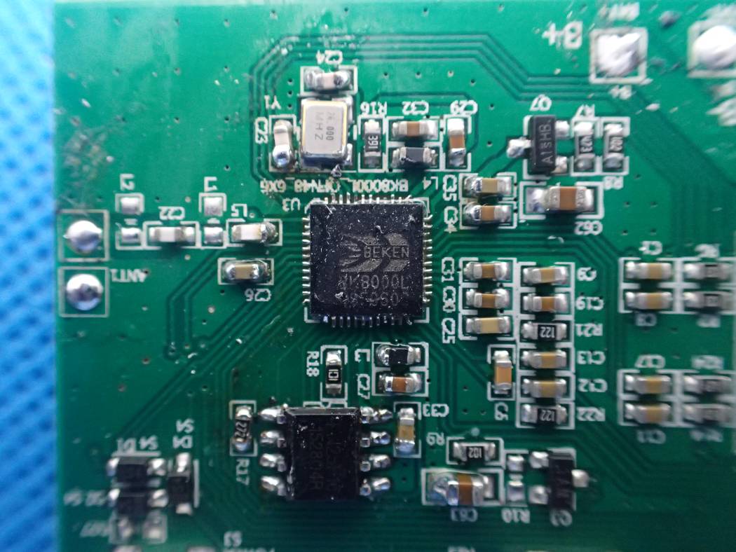 FCC ID OYC-HXP570 Internal Photos