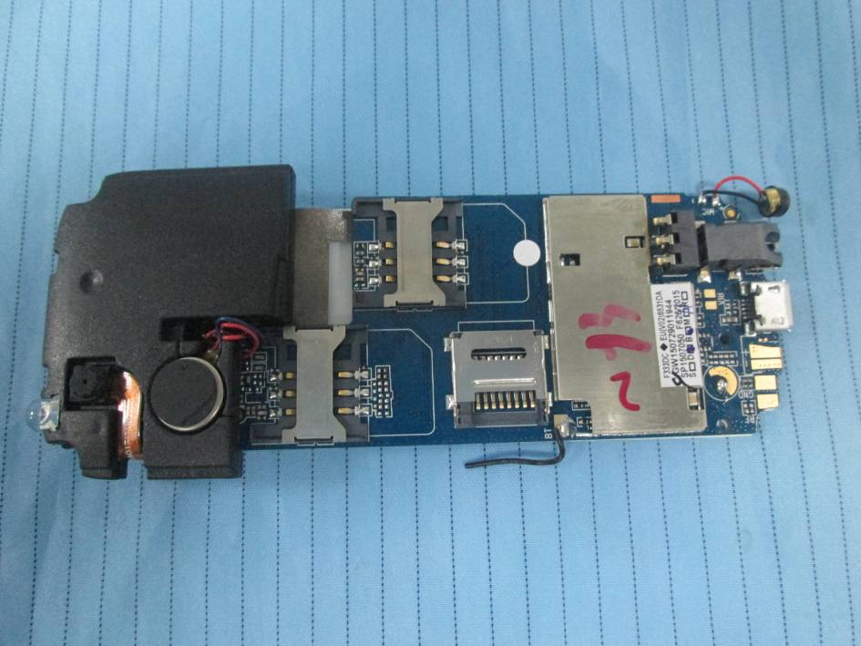 FCC ID PQ4IPROI3185 Internal Photos
