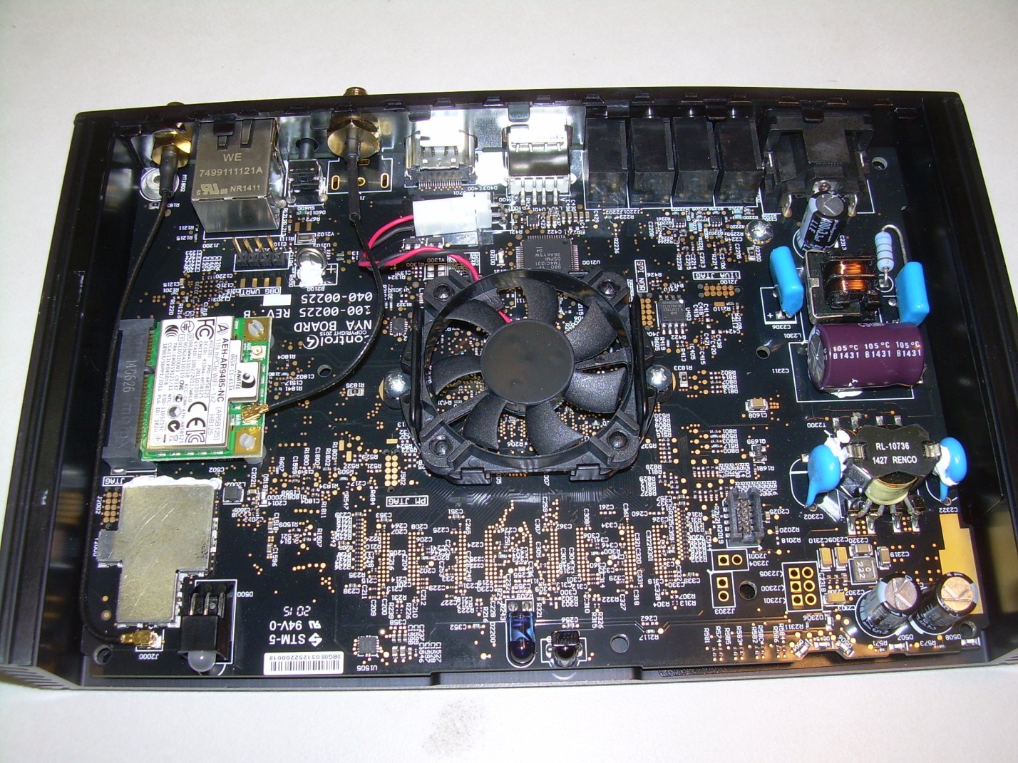 FCC ID R33C4EA1 Internal Photos