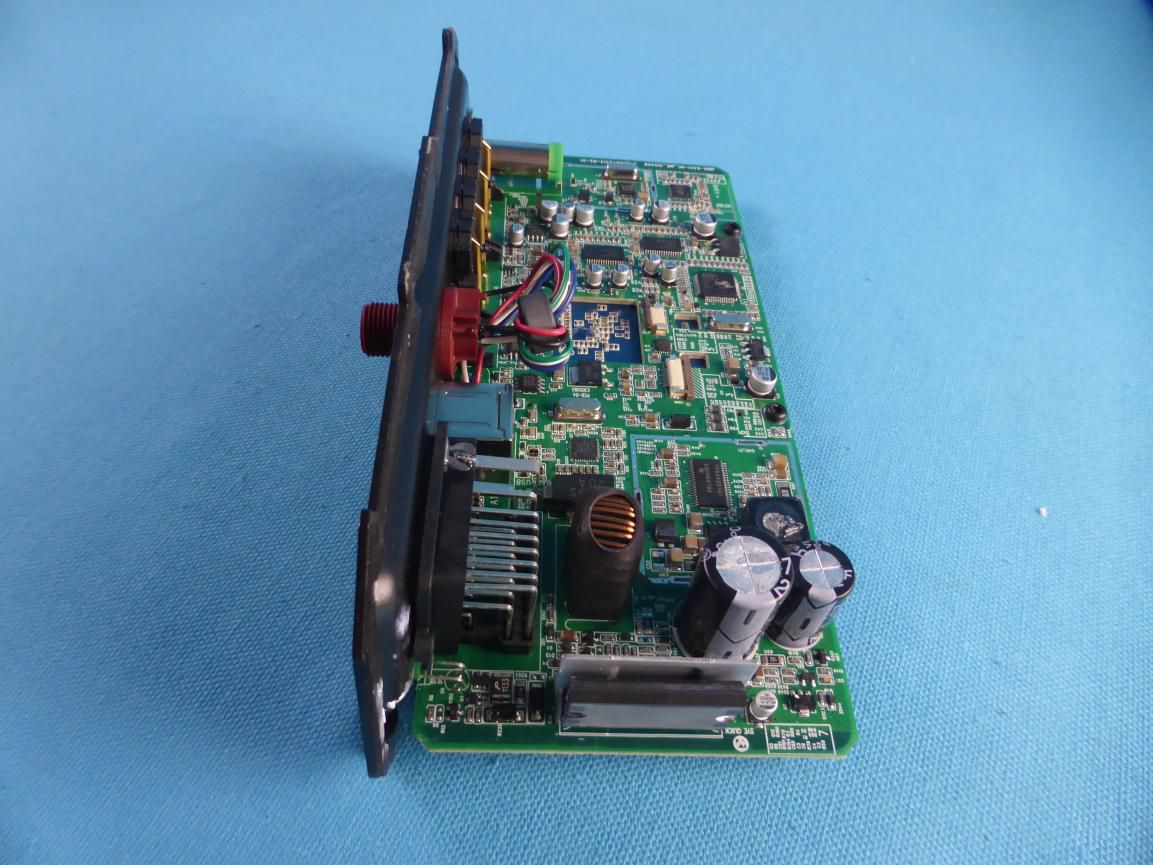 FCC ID RAYSHGEN2 Internal Photos