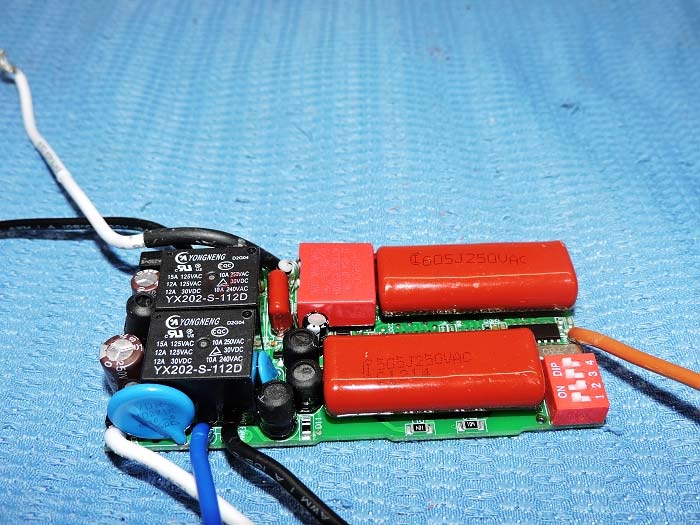 FCC ID RGB-52WWDIVC2 Internal Photos