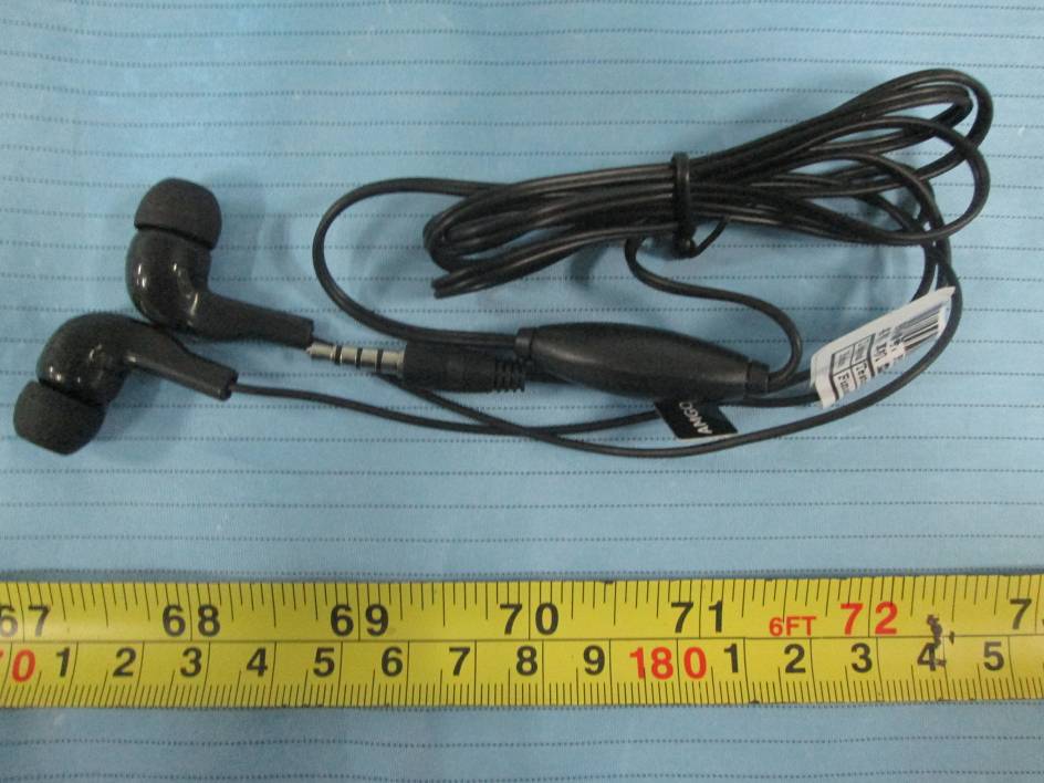 FCC ID UOSAM402 External Photos