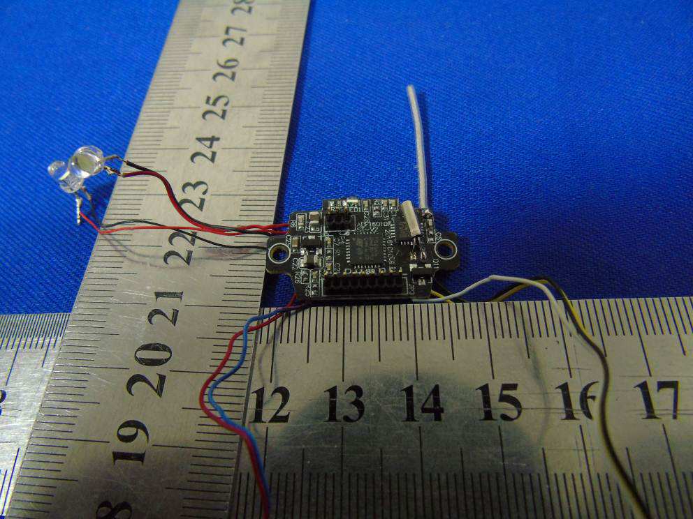 FCC ID VLESW-1983R Internal Photos